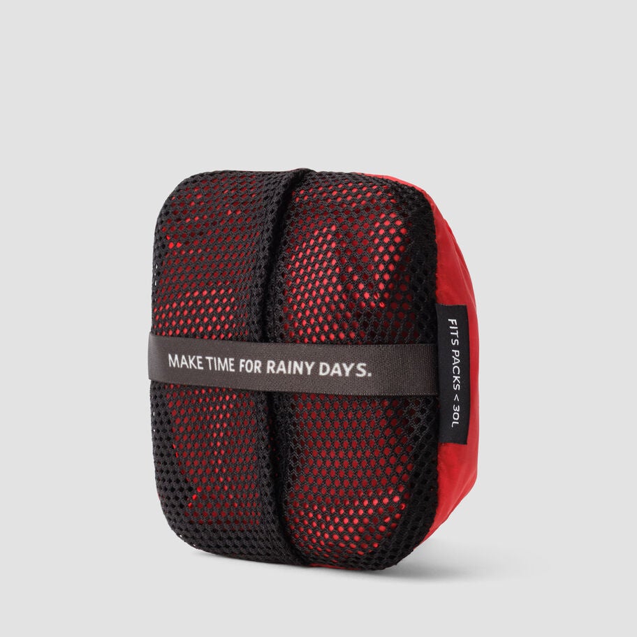 Raincover 30L in the color Beaming Red. image number 1